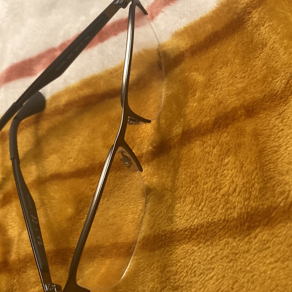 Lightweight charcoal RayBan frames - Picture 4 of 7